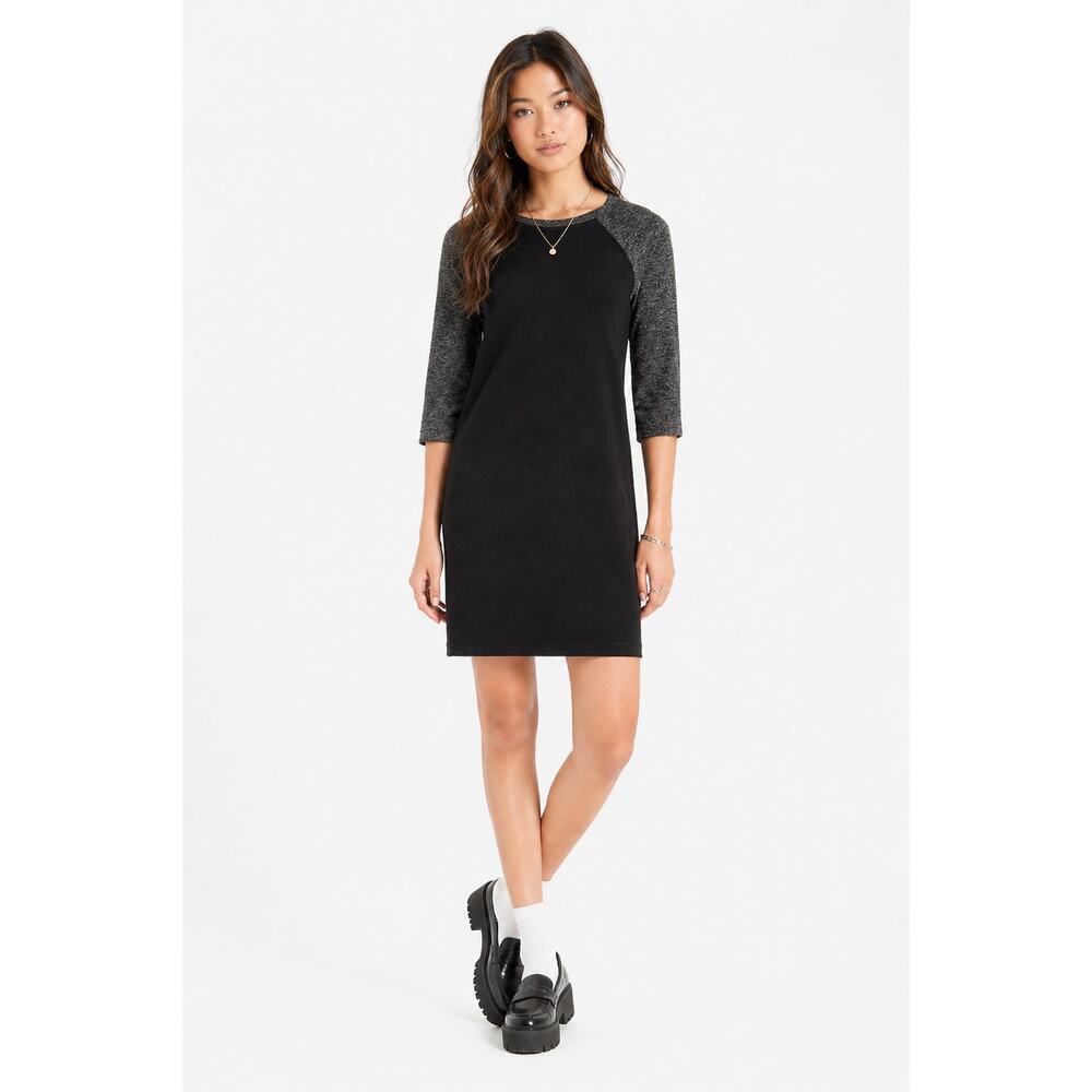 Ann Taylor LOFT Black Shift Dress With Contrasting Raglan Sleeve. Women's Size 2